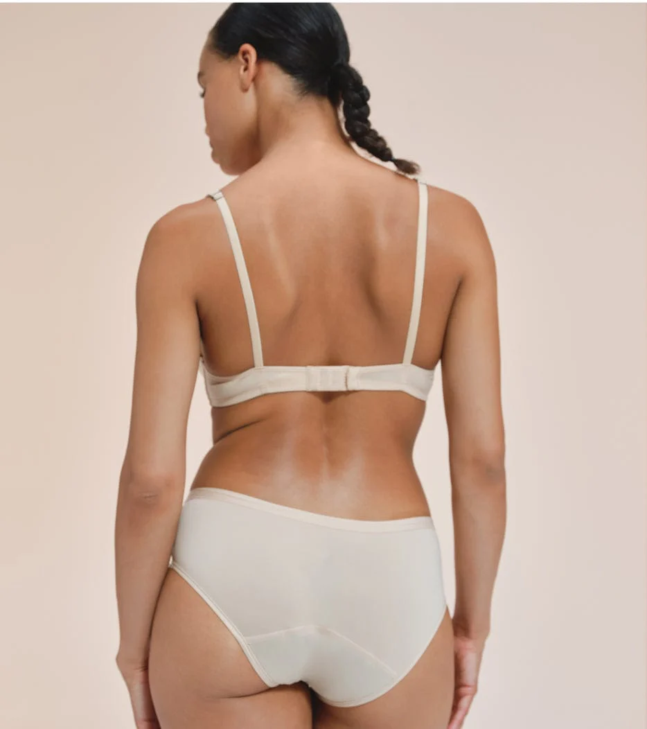 Classic - Gerecycled nylon - Beige - Image 3
