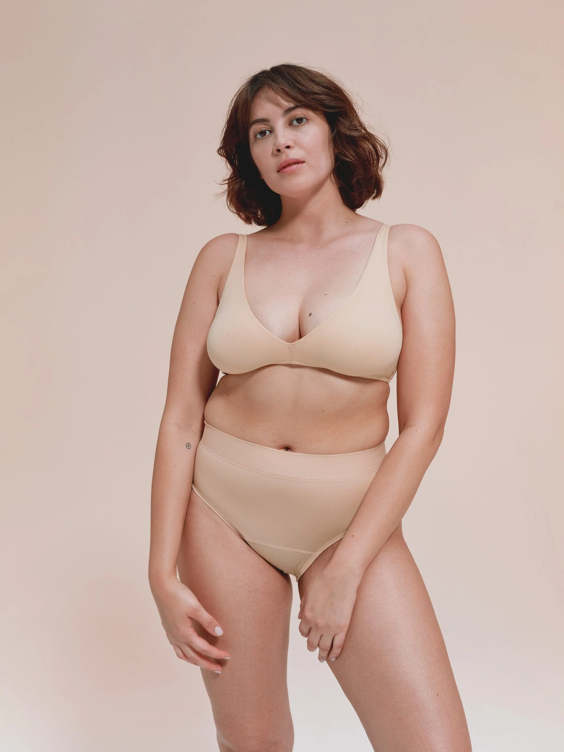 Hugger - Gerecycled nylon - Beige - Image 3