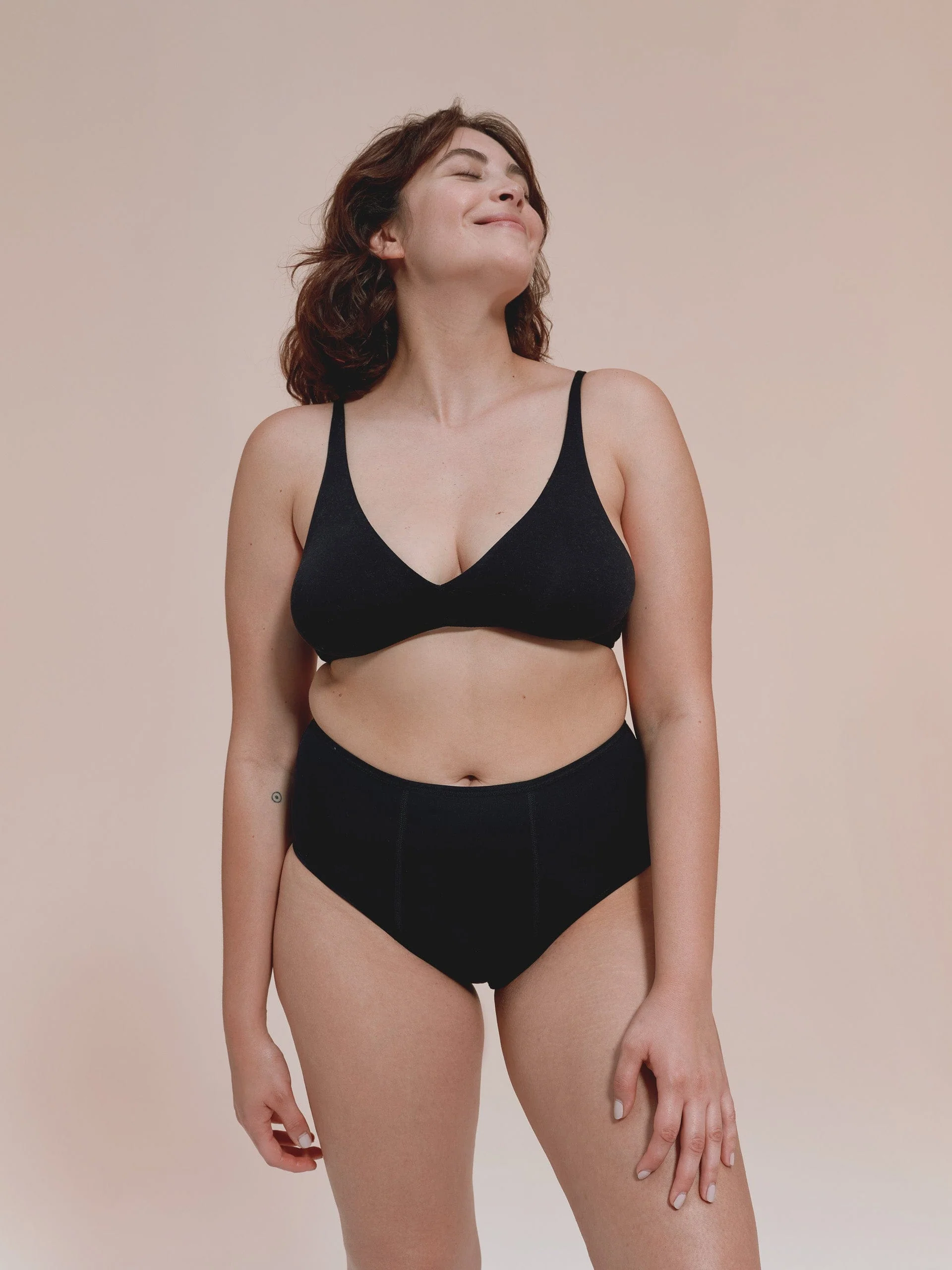 Nachtmodel - Gerecycled nylon - Zwart